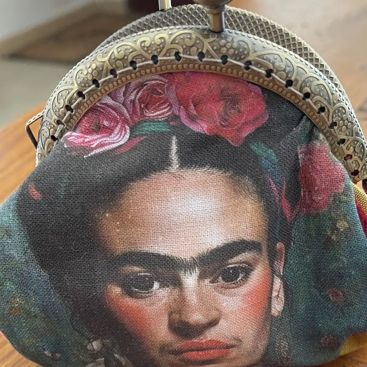 Porte monnaie forme bourse motif Frida